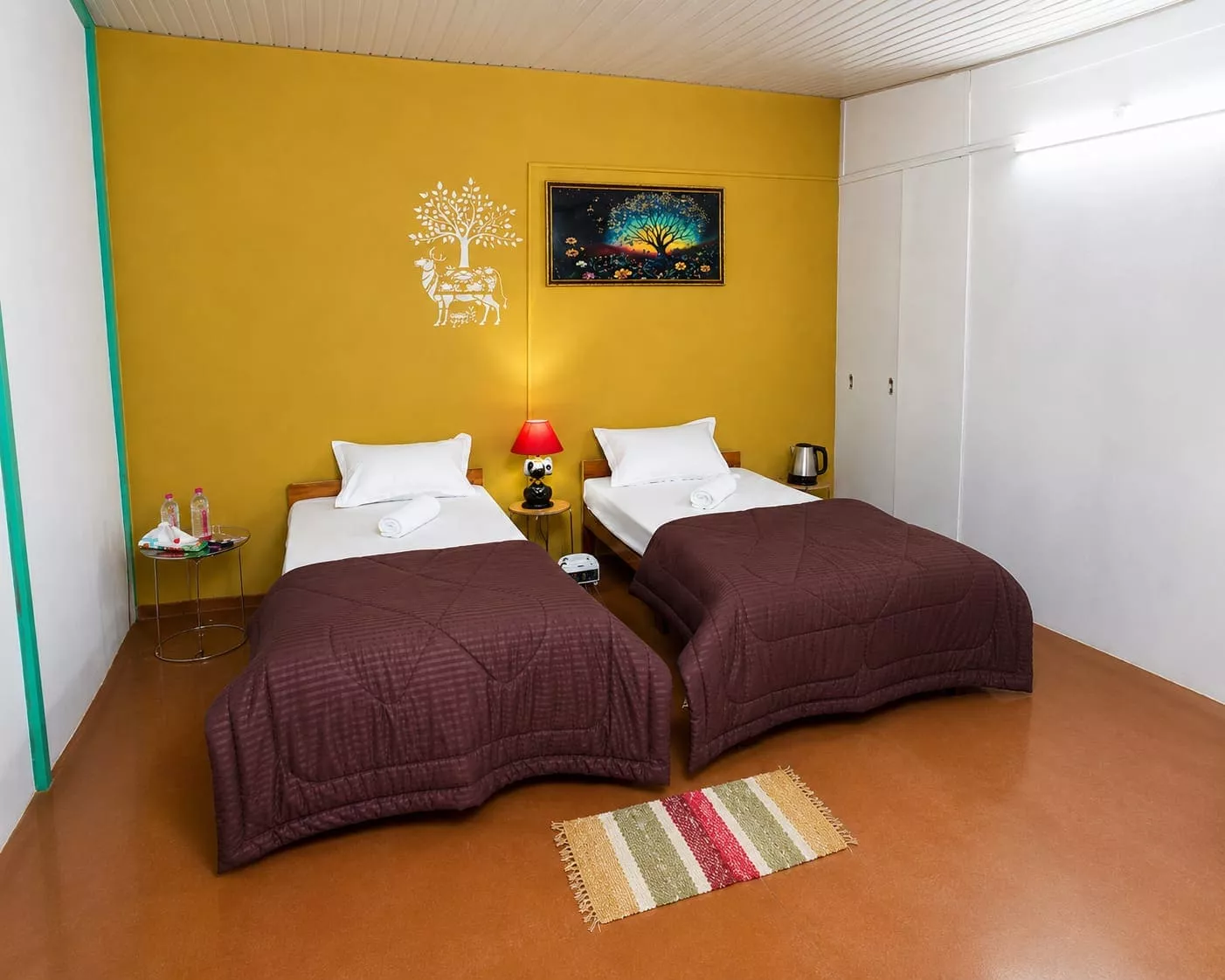 Deluxe Cottage Bedroom