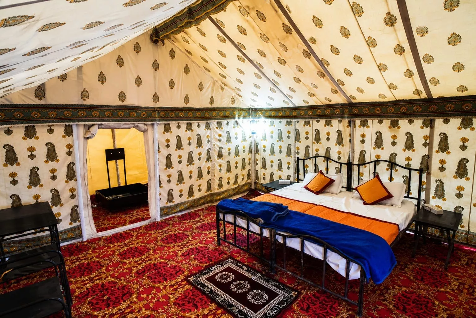Deluxe Swiss Tent